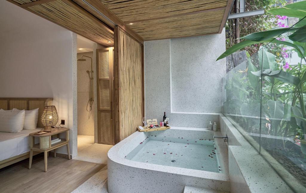 Khách sạn Sky Gem Sora