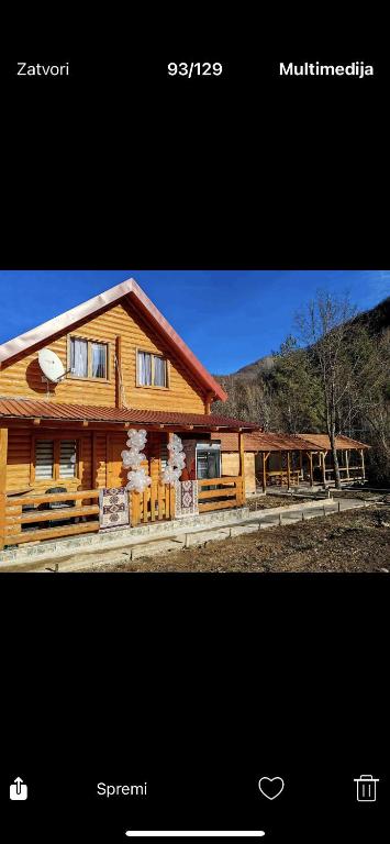 Tosic etno kamp, Pirot