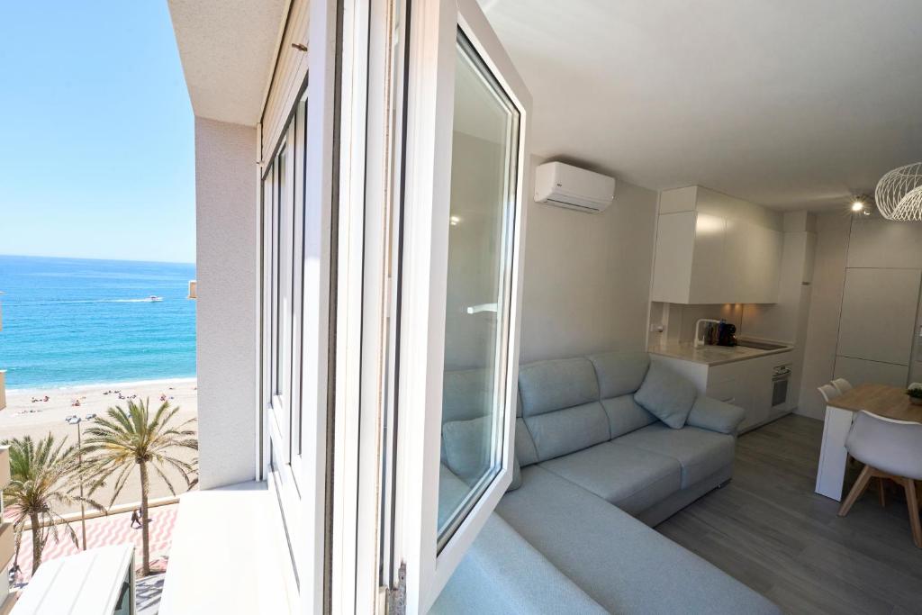Paseo Marítimo - Apartamento a estrenar, a pie de playa, con 2 baños - 2