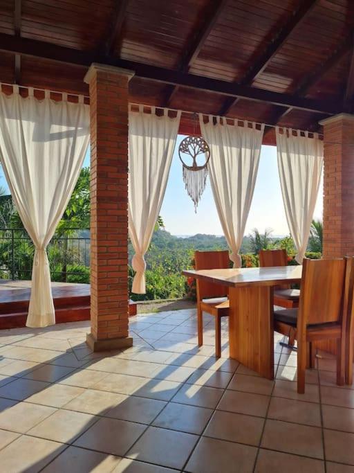 Wunderschöne Casa mit Meerblick - 3 Schlafzimmer, Sámara