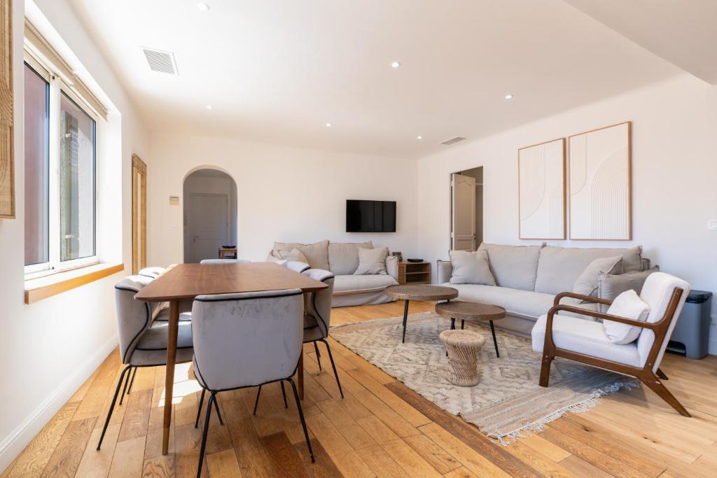 Appartement place des lices - QUARANTA - 3