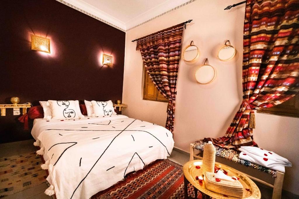 Riad Kiyanjana, Marakéš