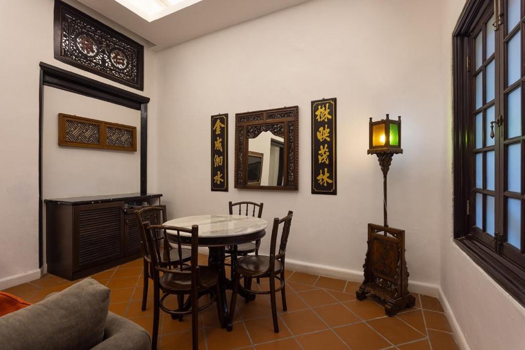 푸리 말라카 외관 또는 내부 전통 인테리어