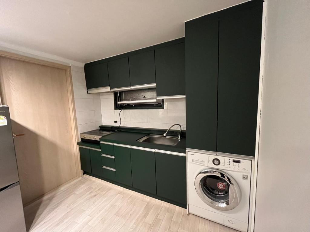 green house room 103