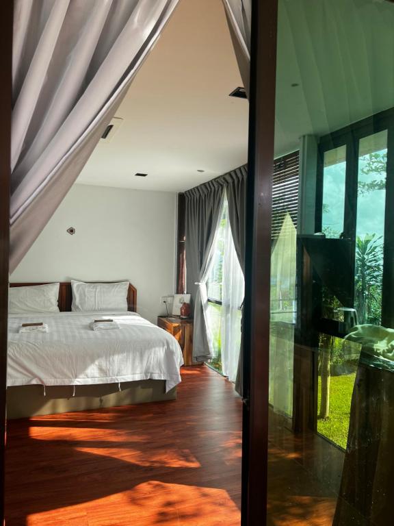 4 Simple Minimalistic Rooms at Sunset Lodge - Eco Valley Retreat 豐之谷, Balung