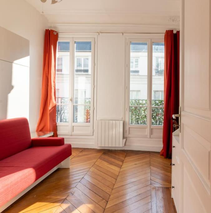 Heart of Paris Haussman apartment quiet & balcony - 1