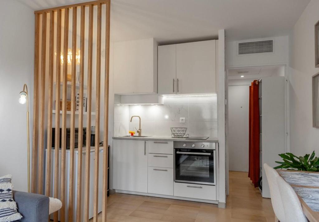 Studio lumineux à 2 mn à pied de la plage - 3