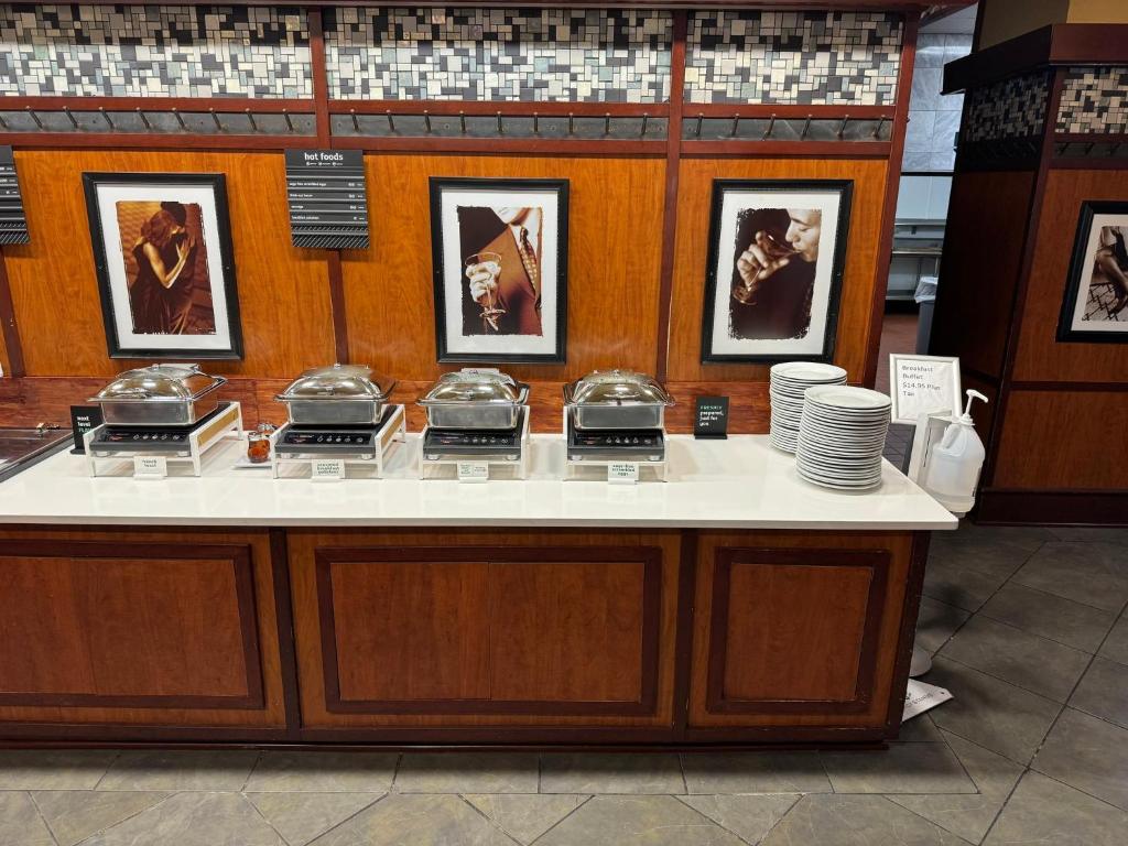 طعام و مشروبات