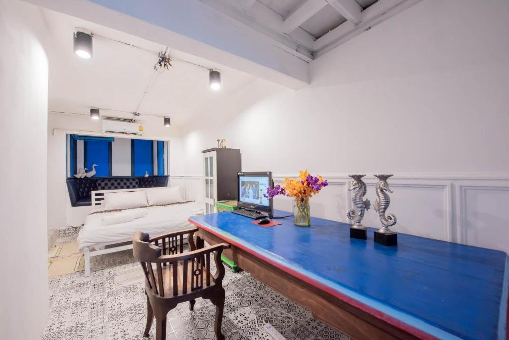 Mascotte Hostel Silom