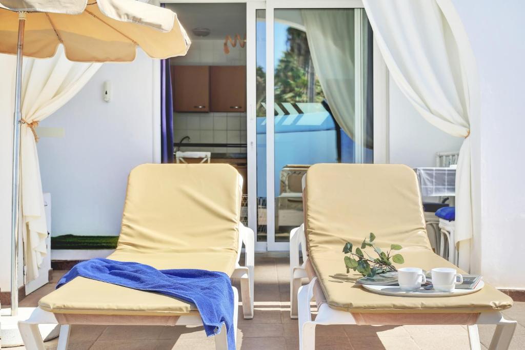 Neptuno Bungalows - Adults Only — Hotel rooms in Corralejo, Canary Islands