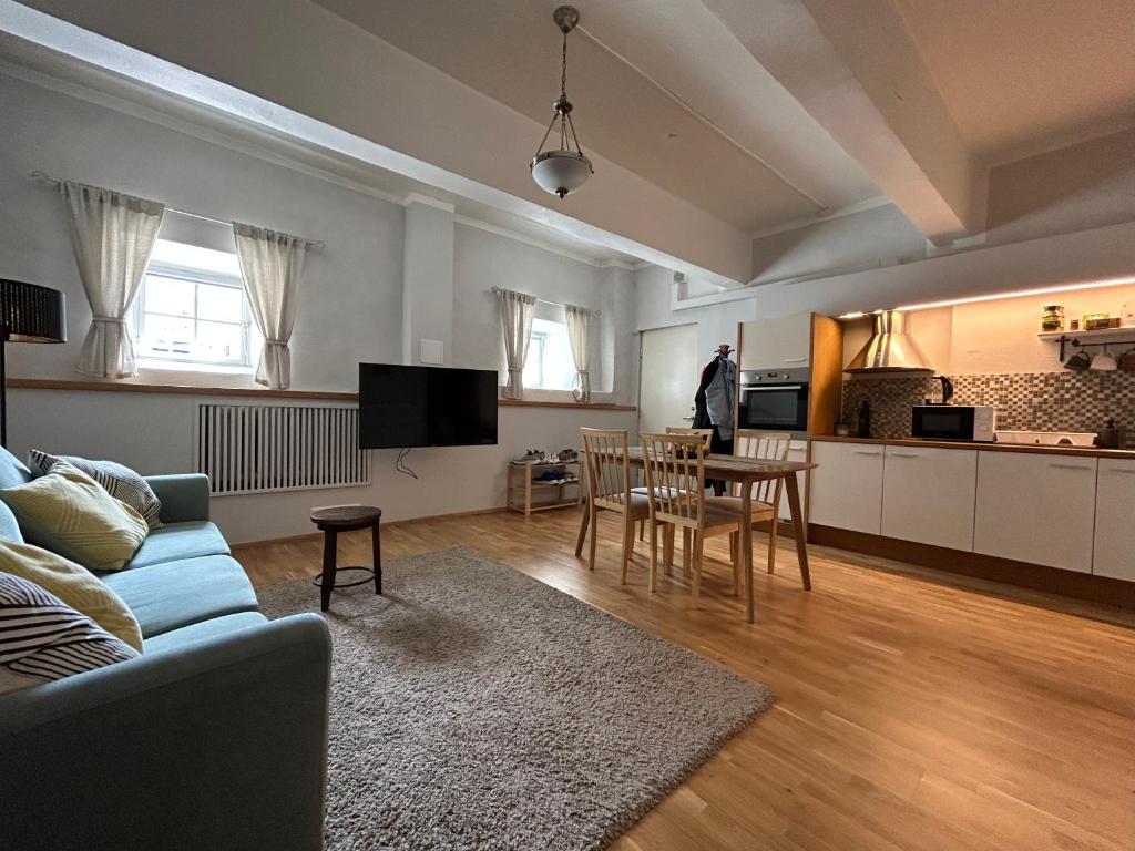 Kivivete Apartaments, Pärnu
