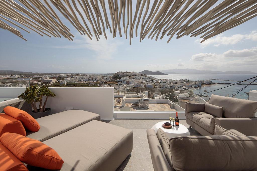 HIGH END Unique 270 degree aerial sea view suite, Naxos