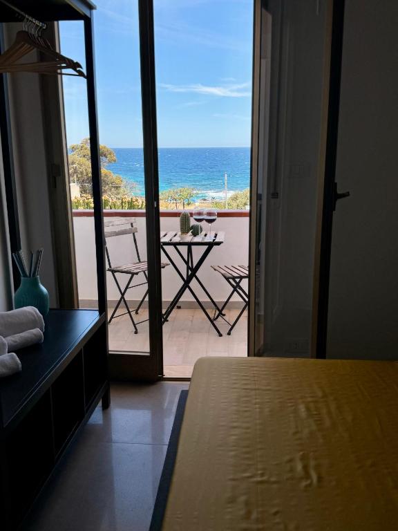 Appartamenti In Villa Polluce a 2 min dal mare WiFi e parcheggio - 3