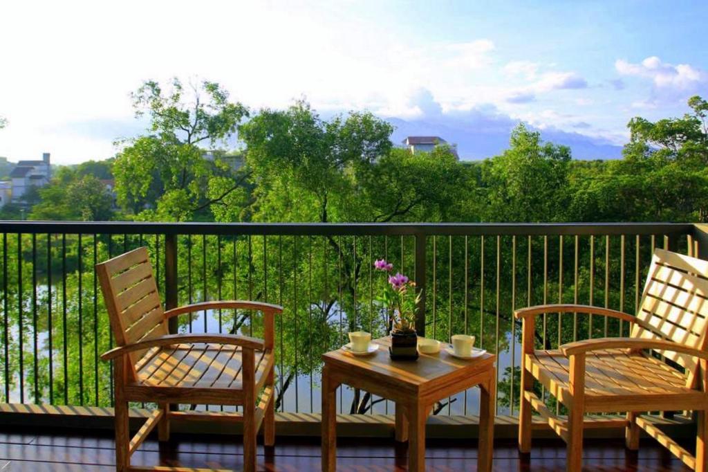 สภาพแวดล้อมโดยรอบ