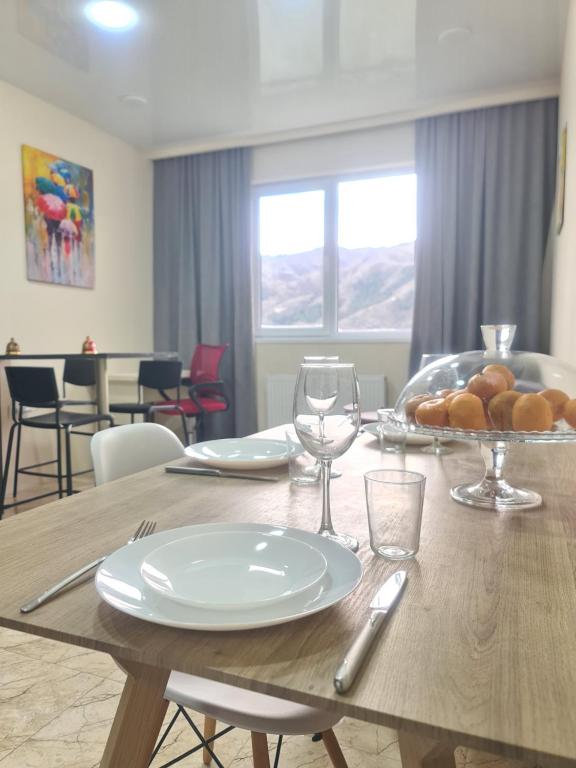 Апартаменты на набережной реки, Tbilisi