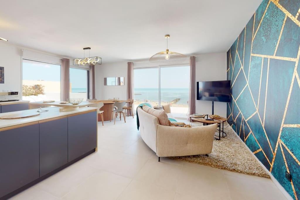Spendide appartement tout confort, Résidence Archipel T4 en bord de plage, avec grande terrasse aménagée,spa et parking privé - 1