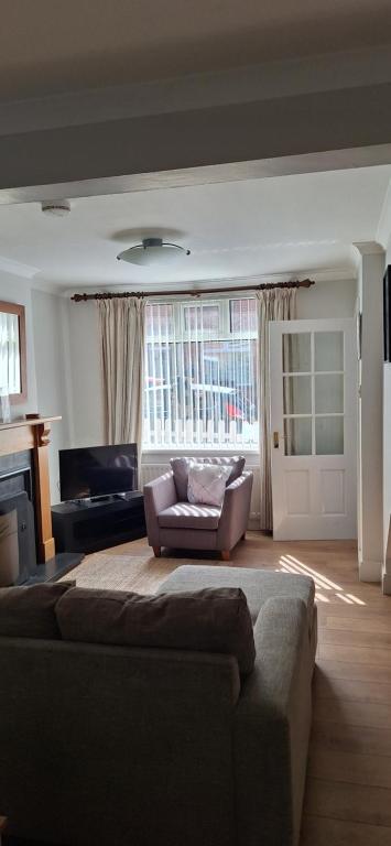 Holywood Town House in Town Centre, Holywood