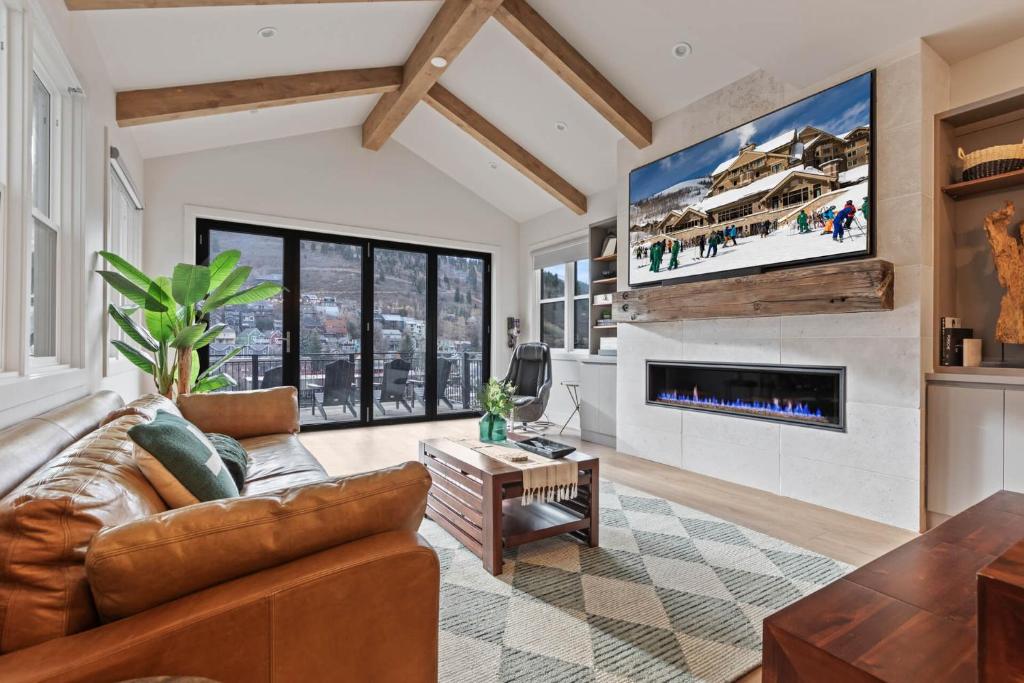 Upper Main 237 by Moose Management, Park City