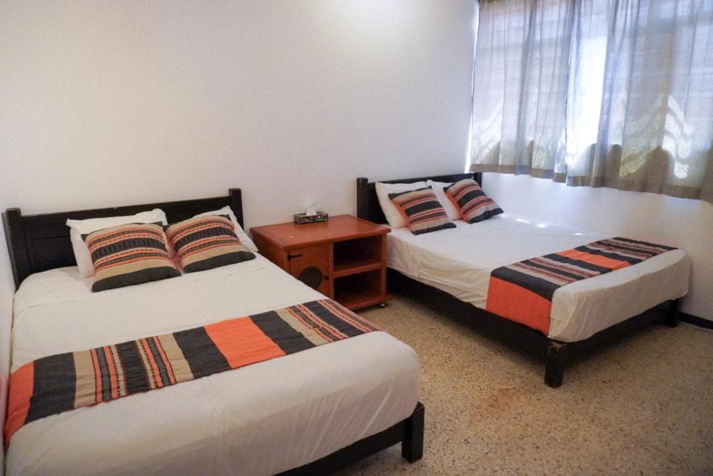 HOSTAL CHOCOLATE CALENDA - 3