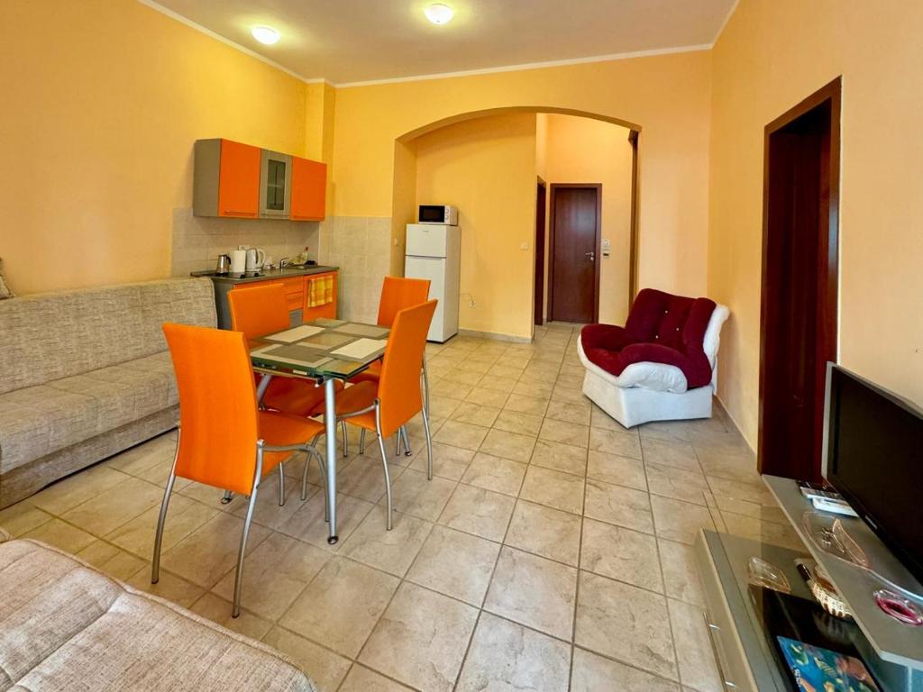 Svetlana Apartments - 3