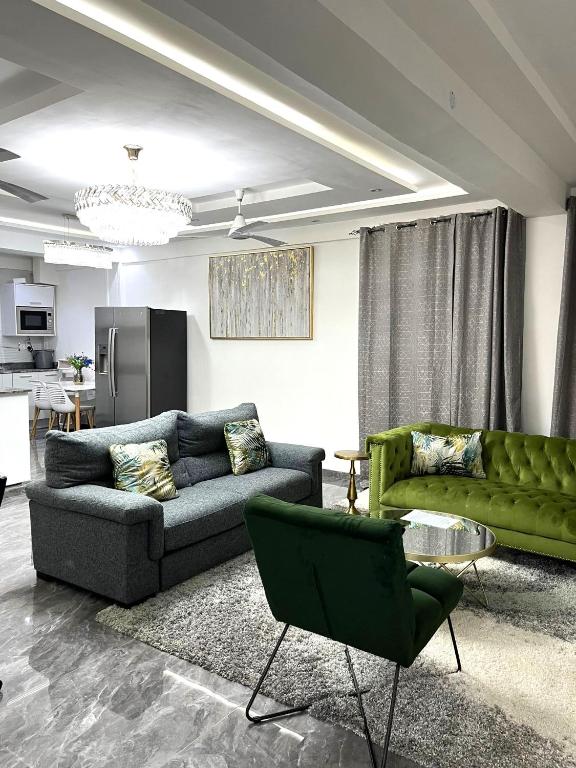 Luxury Apartment with Pool, McCarthy hill, Accra