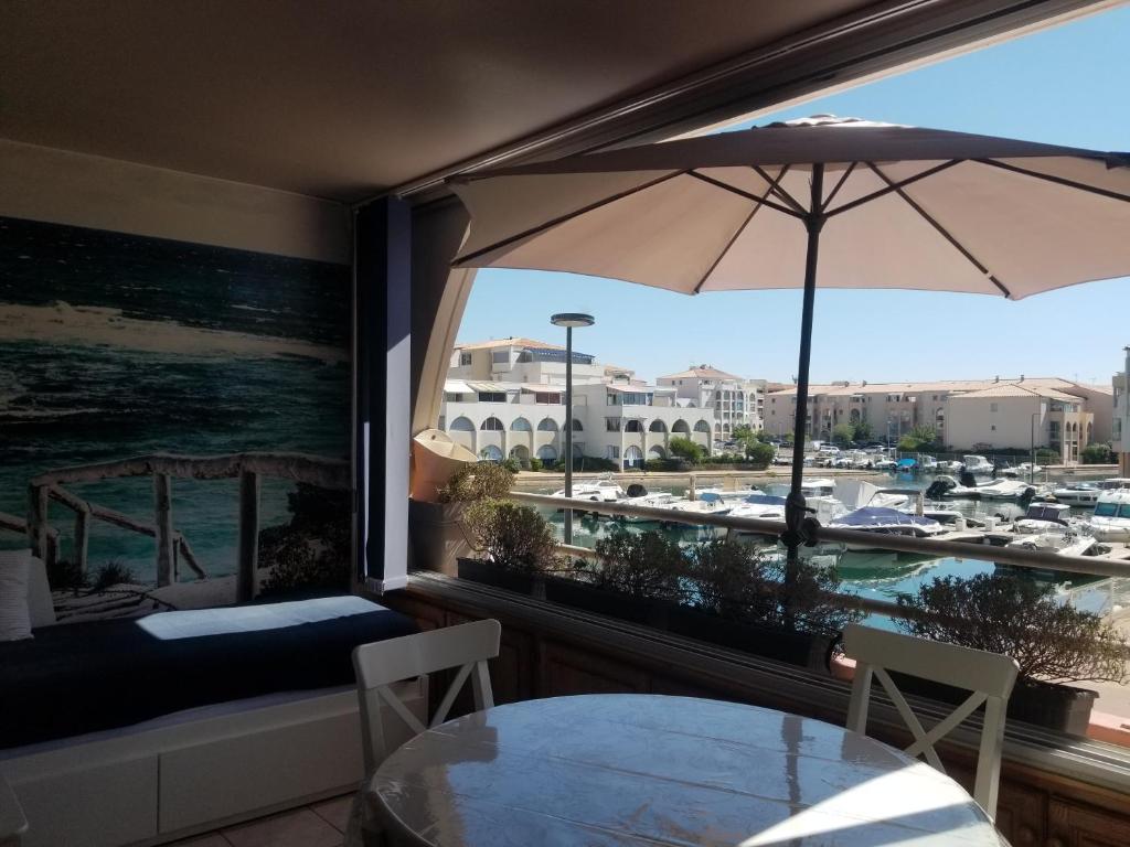 Sète Marina des Quilles, grand T2 climatisé, proche plage, parking privé - 4