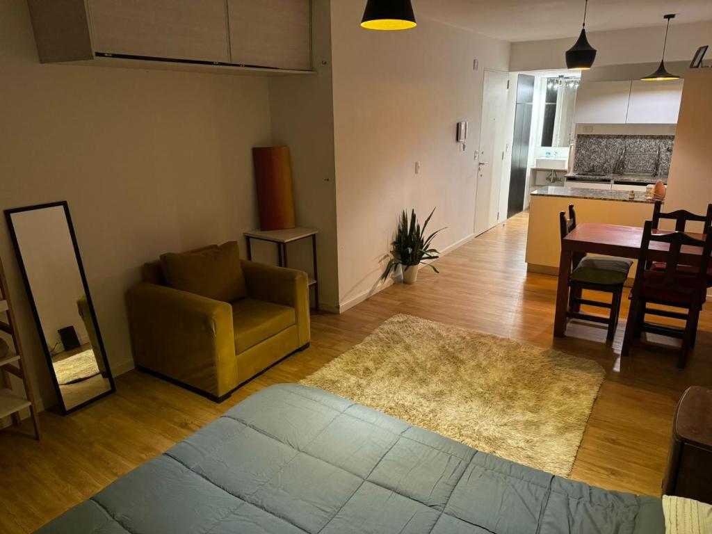Apartment with balcony, garden and parrilla - 4