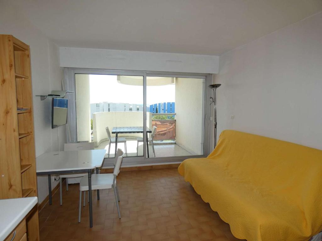 Studio cabine moderne proche plage et commerces avec parking privé - FR-1-328-226 - 3