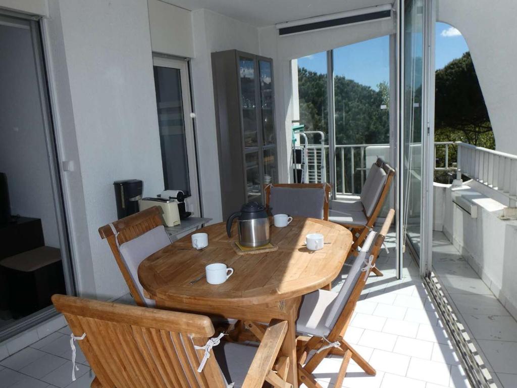 Studio cabine avec piscine, climatisation, garage, à 300m plage - FR-1-328-259 - 4