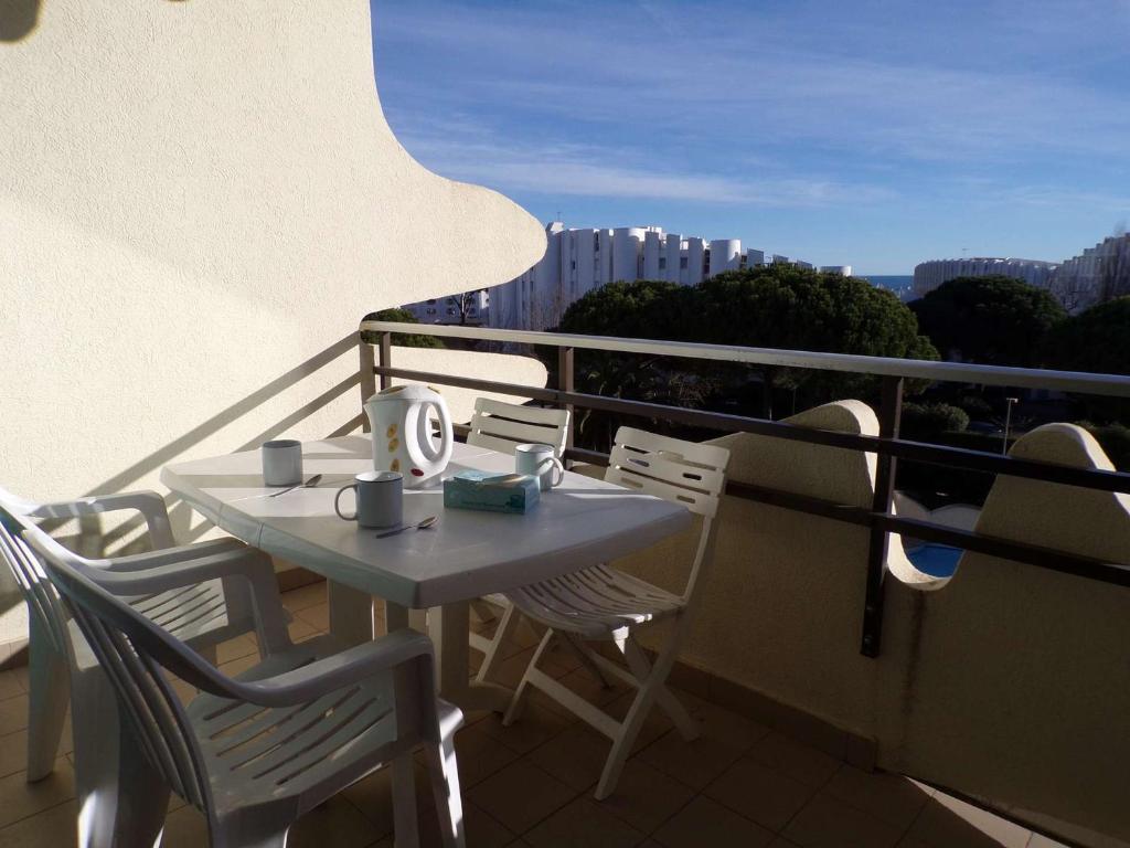 Studio cabine avec piscine, proche plage et commerces - FR-1-328-263 - 2