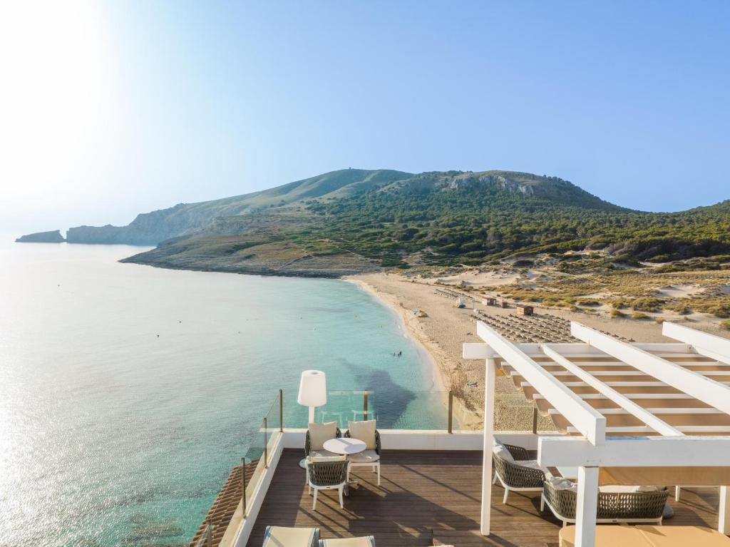 VIVA Cala Mesquida Resort & Spa — Plaża in Cala Mesquida, Baleary