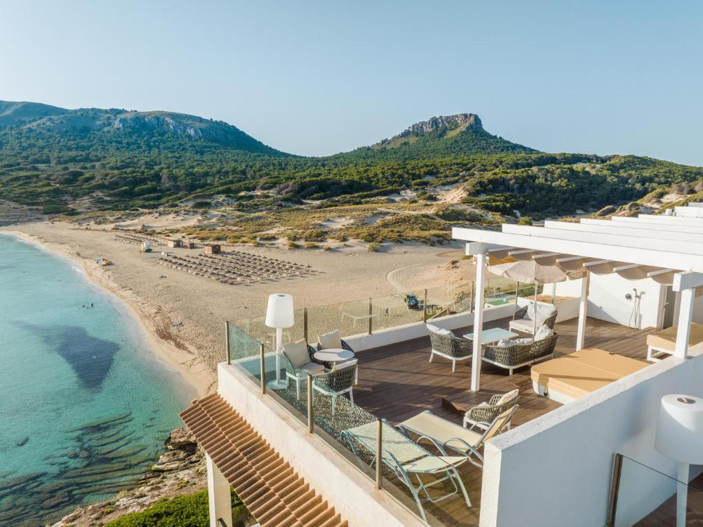 VIVA Cala Mesquida Resort & Spa — Plaża in Cala Mesquida, Baleary