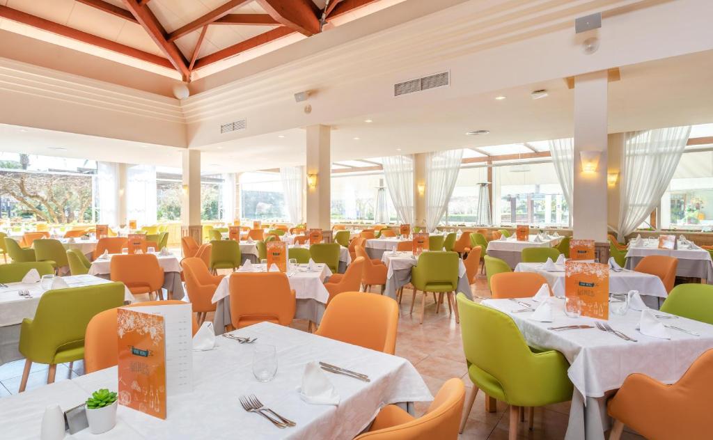 VIVA Blue & Spa — Restauracje i bary in Playa de Muro, Baleary