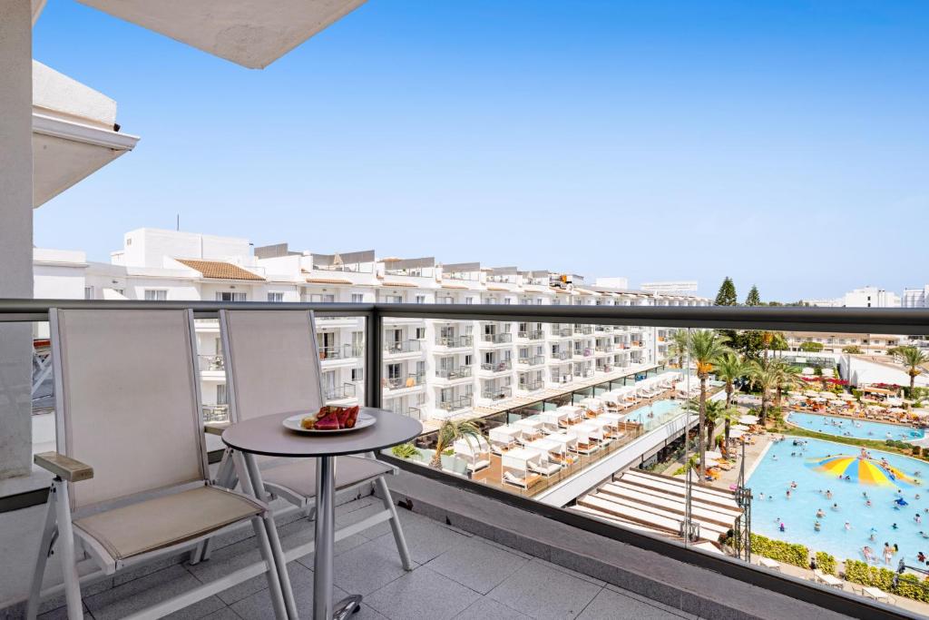VIVA Sunrise — Hotel building in Alcudia, Balearic Islands