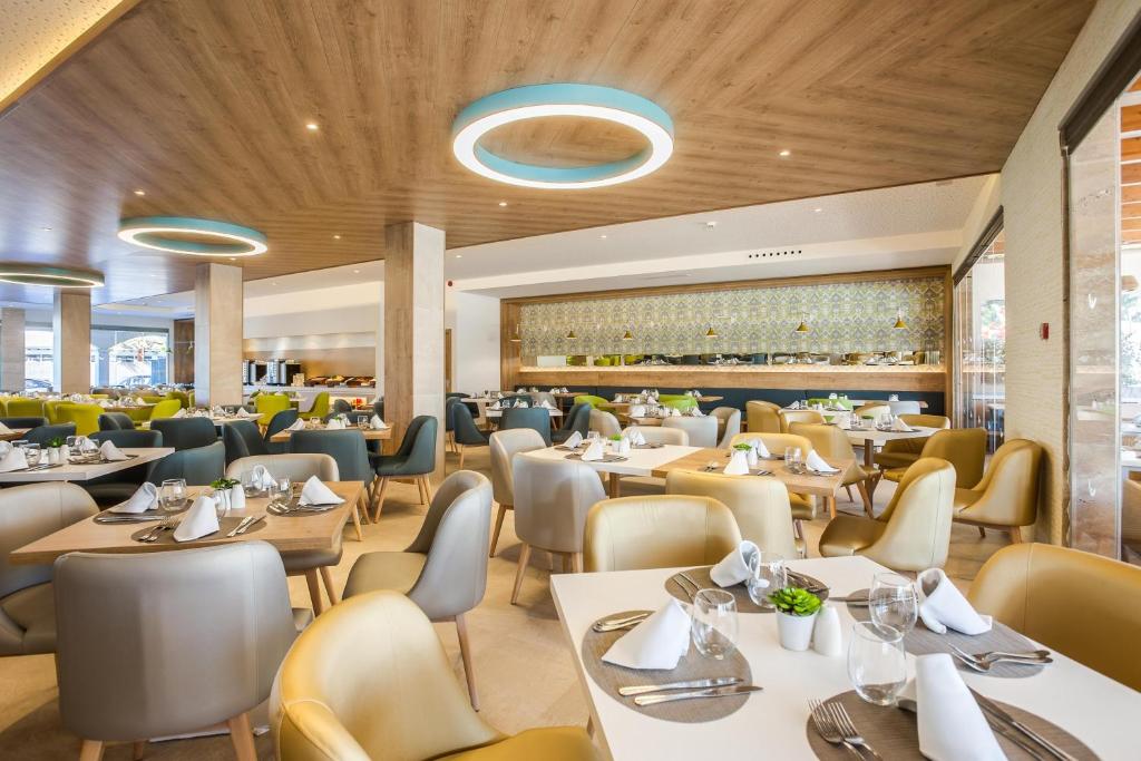 VIVA Sunrise — Restaurant & bars in Alcudia, Balearic Islands