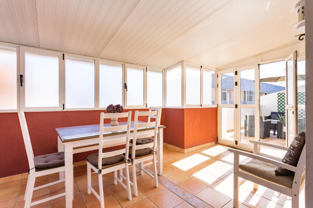 Home2Book Bereber Apt Santa Cruz Center, Terrace - 3