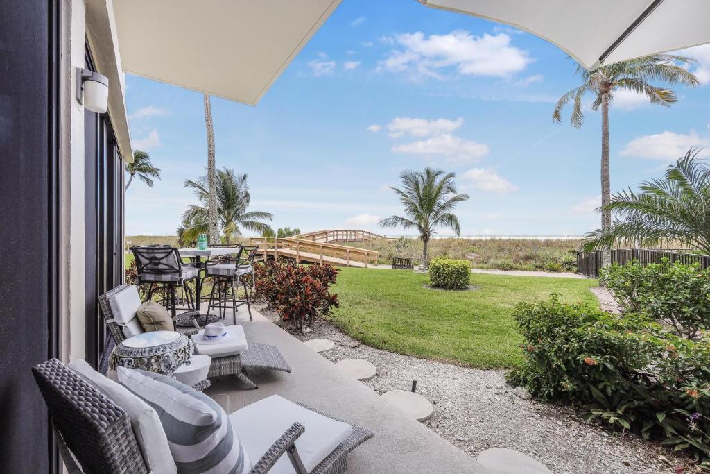 Extremely rare walkout unit just steps from beach, Marco Island
