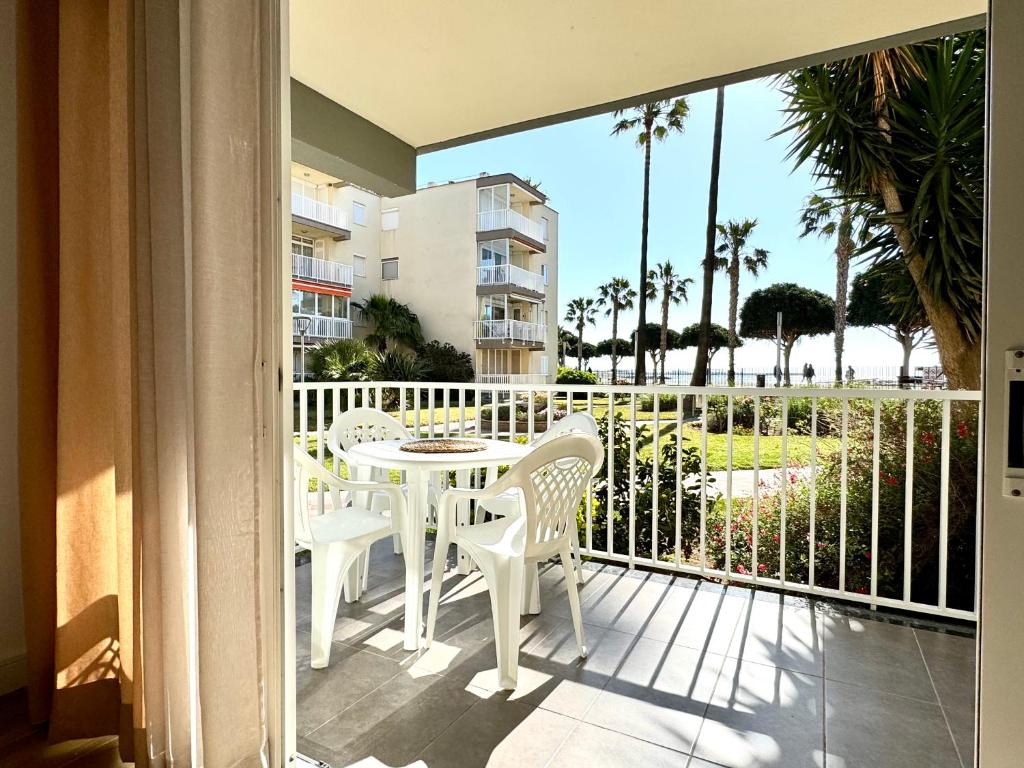 Apartamento con las vistas al mar - 2