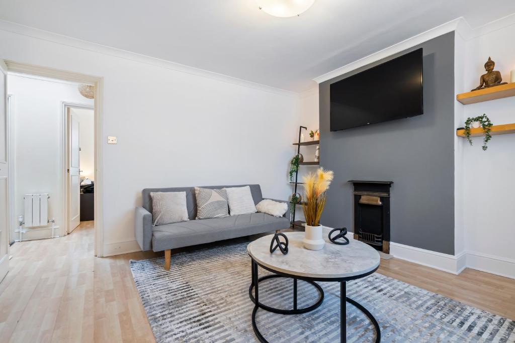 Maida Vale 2 Bedroom Flat, London