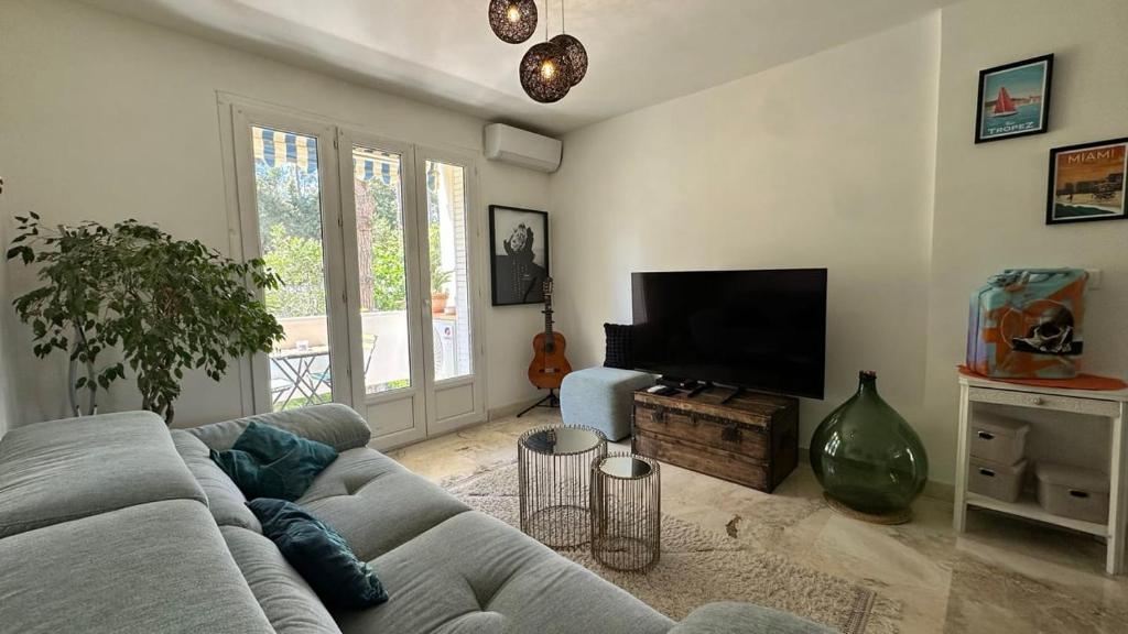 B023 Tres bel appartement proche de la mer a Cannes - 4