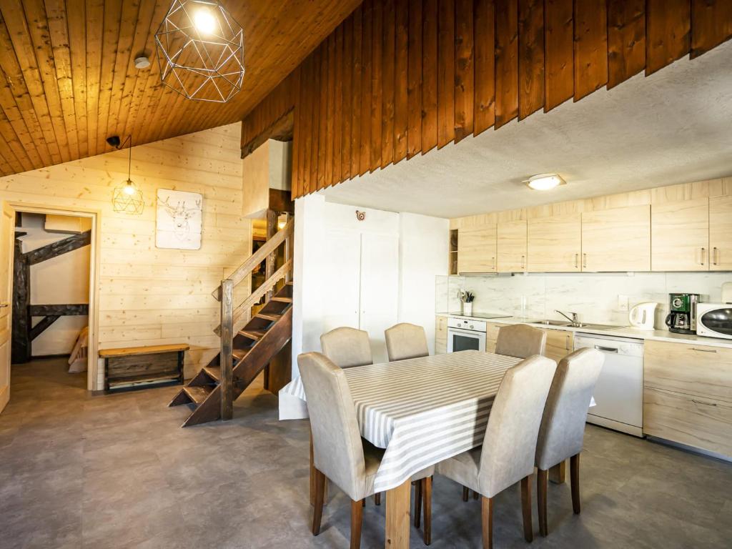 Location 3 pièces 7 pers, centre Châtel, 50 m télécabine, balcon, parking, WiFi, animal admis - FR-1-676-107, Châtel