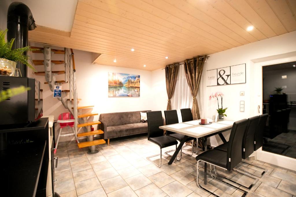Alpina Haus - 2