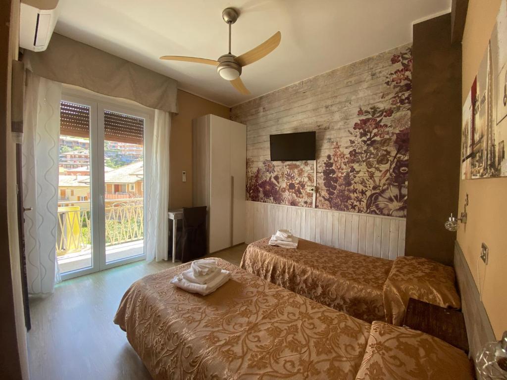 Hotel Eva La Romantica - 2