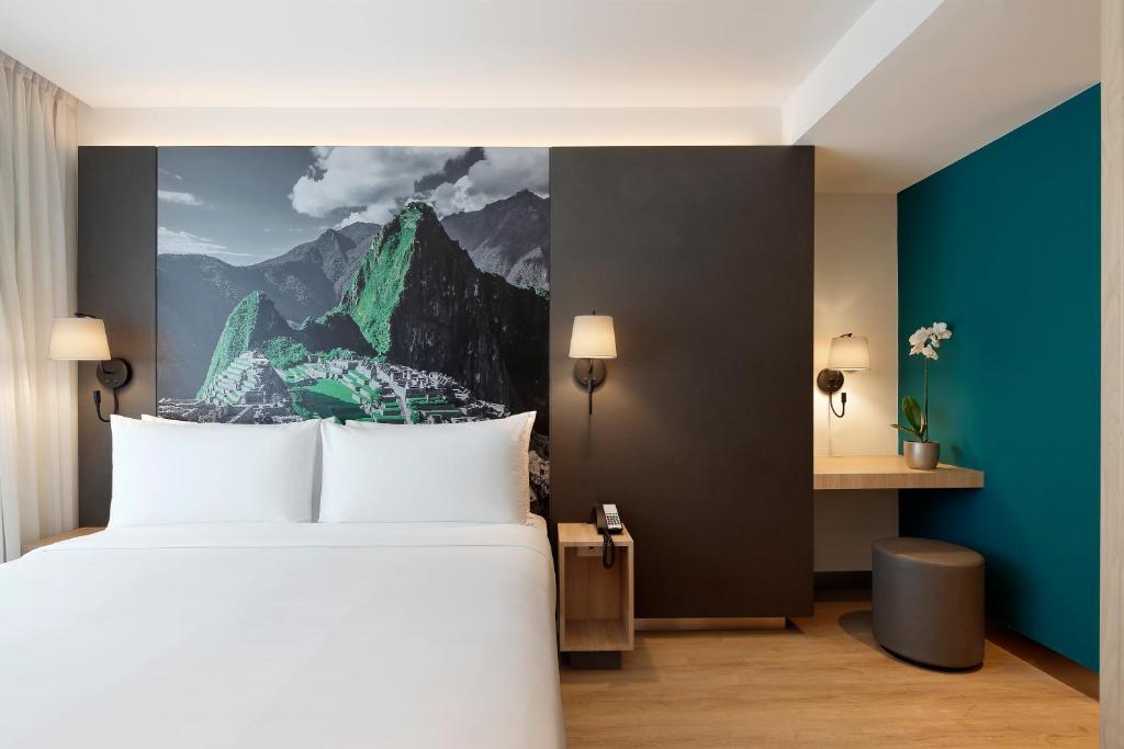 Ikonik Miraflores - 1