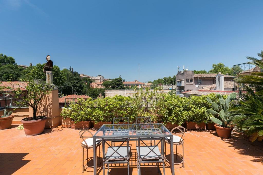 Trastevere Charming Penthouse - 4