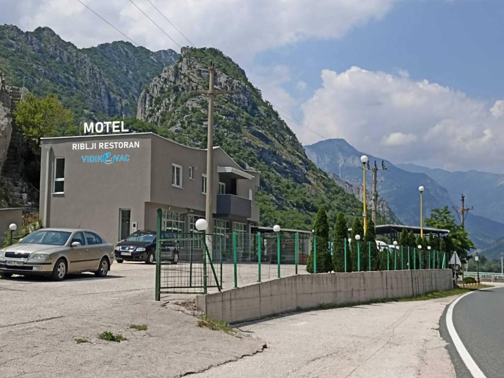 Motel & Restoran "VIDIKOVAC" - 3