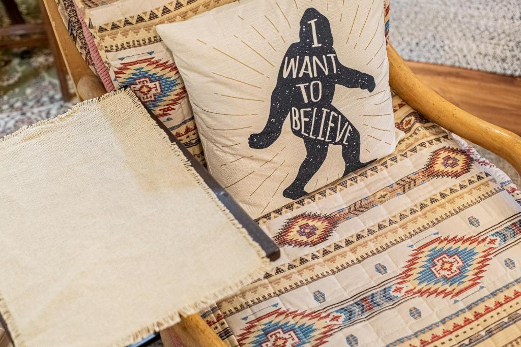 Sasquatch Lode CD Sleeps 22, Gatlinburg