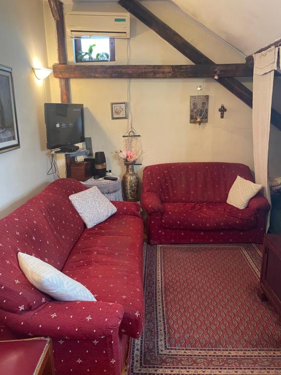 Close to Slavia square apartment - 2