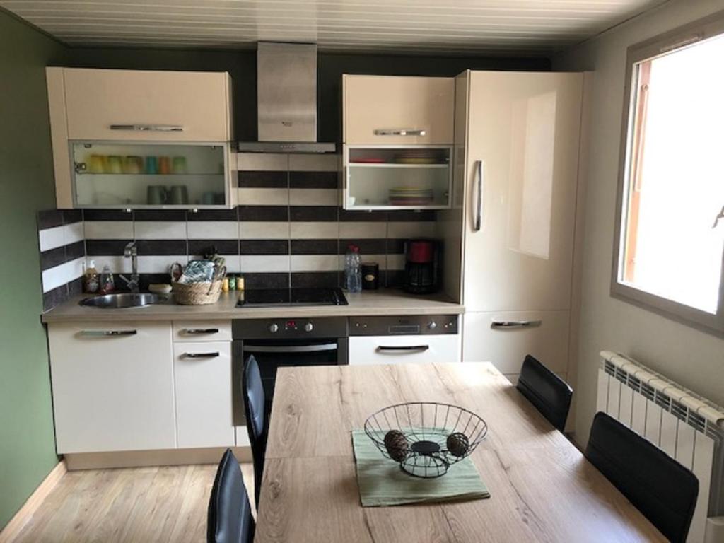 Appartement cosy dans une résidence avec piscine - 2