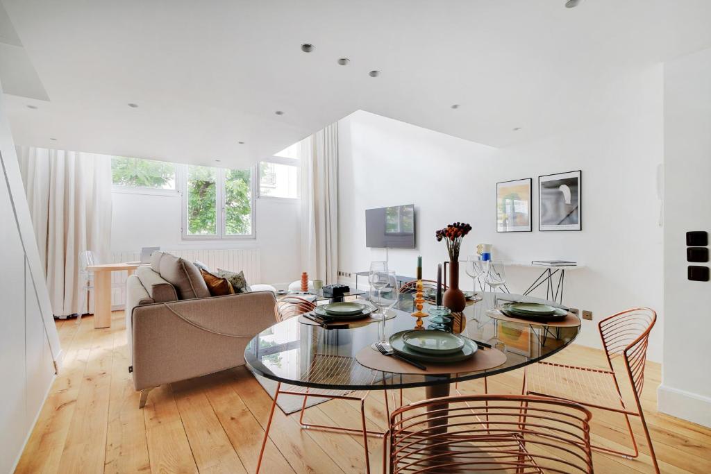 Amazing Loft 2BR - Eiffel Tower - 4